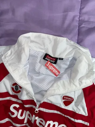 Conjunto Supreme x Ducati Talla L