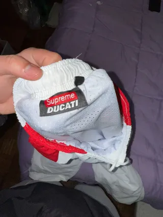 Conjunto Supreme x Ducati Talla L