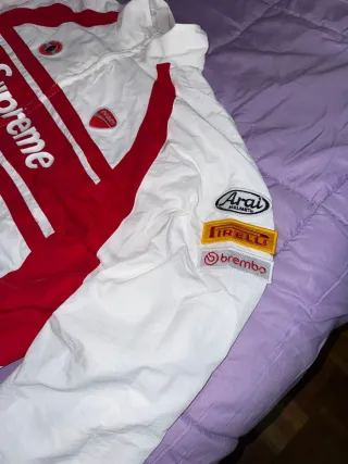 Conjunto Supreme x Ducati Talla L