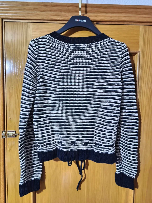 Jersey Rayas Blanco y Negro Talla S