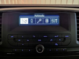 Peugeot Expert BlUEHDI 120CV 9 PLAZAS