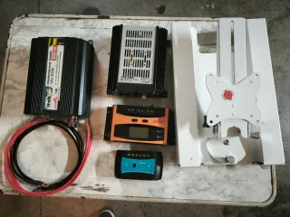 Kit Camper: Inversor, Regulador y Soporte
