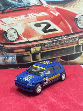 Scalextric Renault Clio Maxi Rally