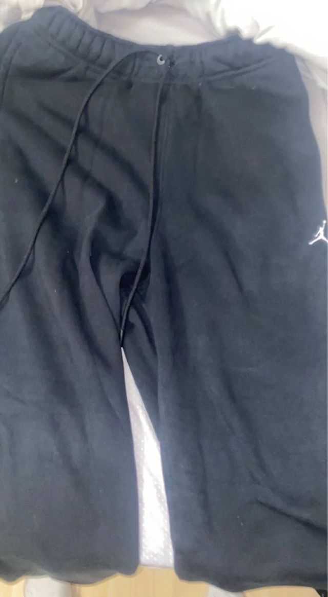 Pantalones Jordan Negros