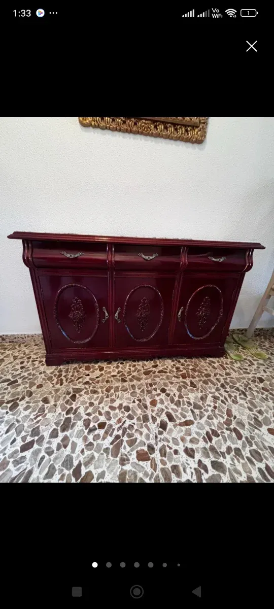 Aparador clásico de madera