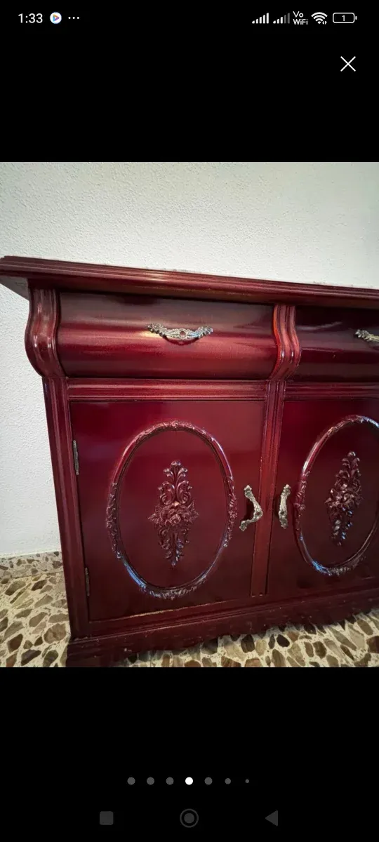 Aparador clásico de madera