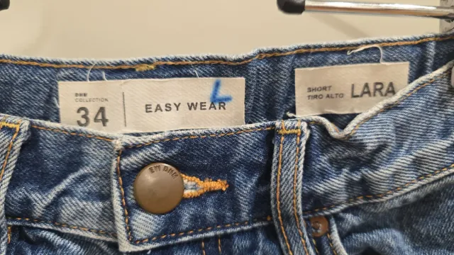 Vaqueros cortos tiro alto