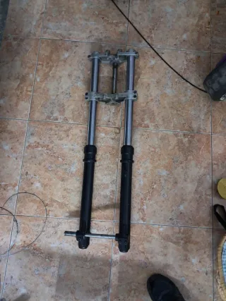 Horquillas Marzocchi Con Tijas y sensor ee velocid