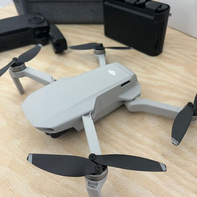 DJI Mavic Mini Fly More Combo