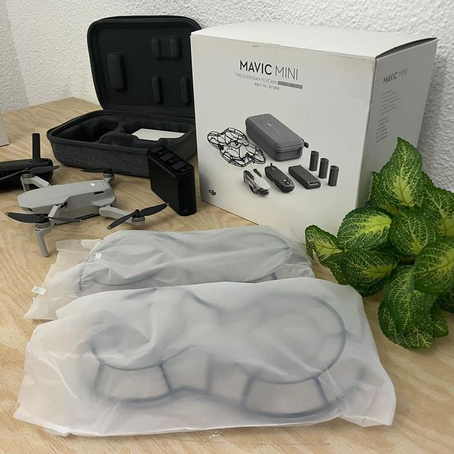 DJI Mavic Mini Fly More Combo