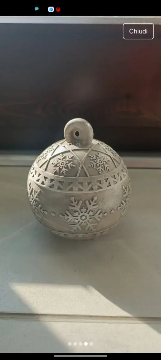 Portagioie a forma di palla con fiocchi di neve