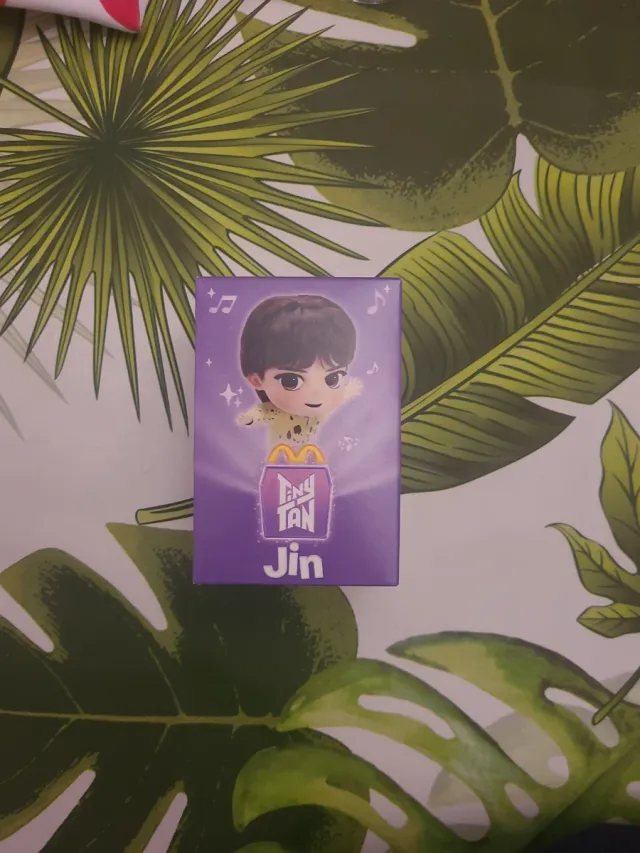 Muñeco Jin TinyTan McDonald's