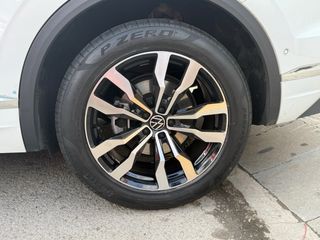 Llantas 20 con neumáticos Pirelli P Zero