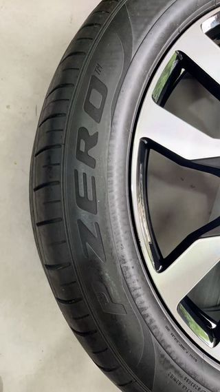 Llantas 20 con neumáticos Pirelli P Zero