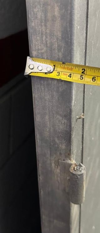 Puerta doble metálica