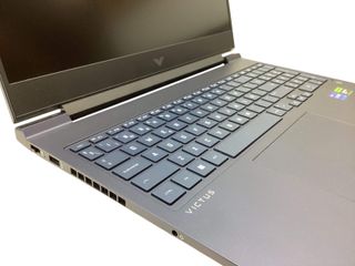 pc portatil hp victus