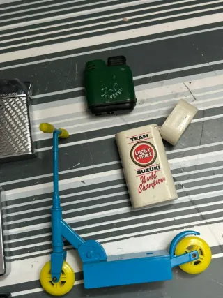 Collezione di 20 accendini metallici vintage