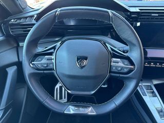 Peugeot 408 408 PHEV 225 e-EAT8 GT