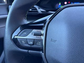 Peugeot 408 408 PHEV 225 e-EAT8 GT