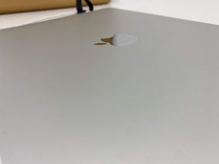 portatil apple apple macbook air core i5 1.6 13 retina (2018) (a1932)