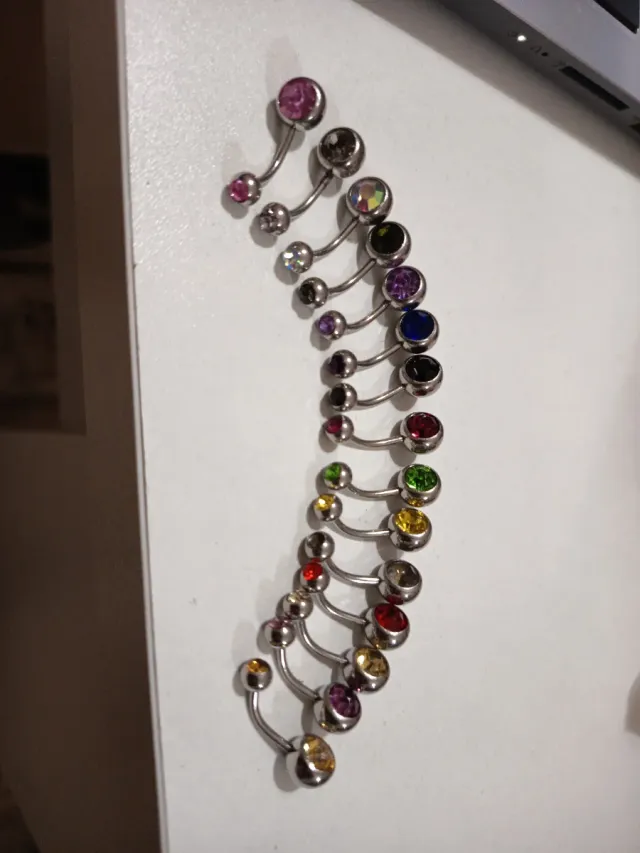 piercings de ombligo con gemas