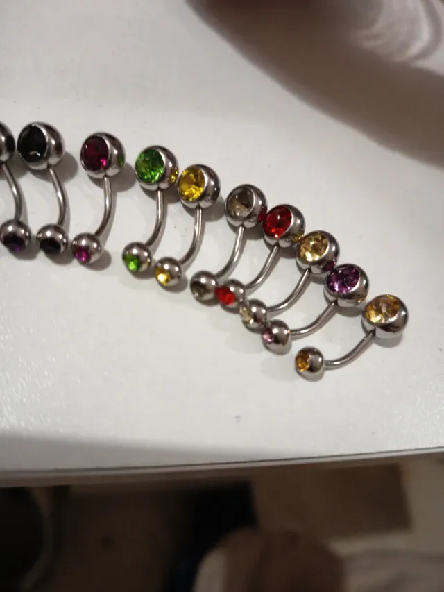 piercings de ombligo con gemas