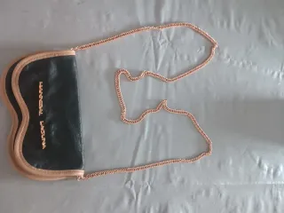 Bolsito Hannibal Laguna Negro y Beige