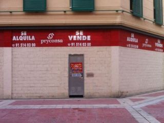 Local comercial en alquiler en El Nido-Las Fuentes en Parla