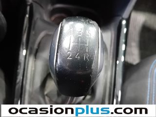 Peugeot 2008 BlueHDi 100 Signature 73 kW (100 CV)