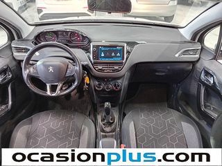 Peugeot 2008 BlueHDi 100 Signature 73 kW (100 CV)