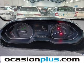 Peugeot 2008 BlueHDi 100 Signature 73 kW (100 CV)