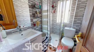 Piso en venta en Reyes en Parla