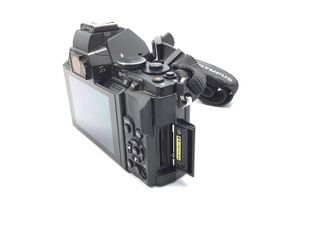 camara digital evil olympus om-d e-m5