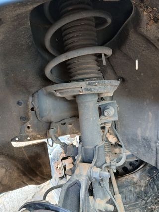 JUEGO AMORTIGUADORES DELANTERO FORD FOCUS BERLINA (CGE)