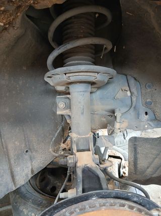 JUEGO AMORTIGUADORES DELANTERO FORD FOCUS BERLINA (CGE)