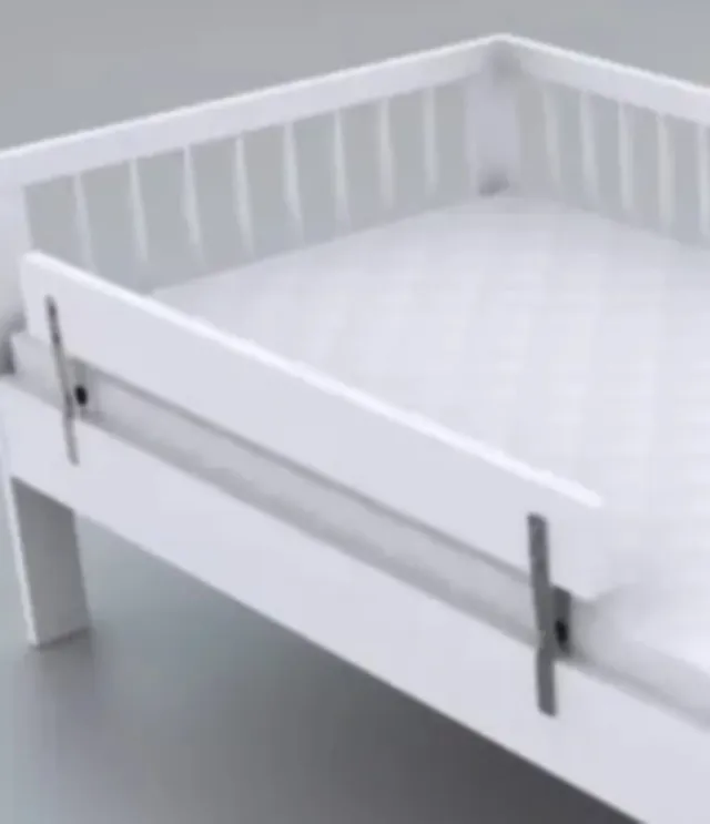 Barandilla de cama infantil blanca, como nueva