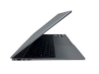 pc portatil medion e16401