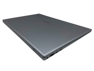 pc portatil medion e16401