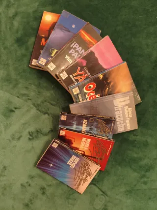 (*GANGA*) 9 libros. Alberto Vázquez-Figueroa