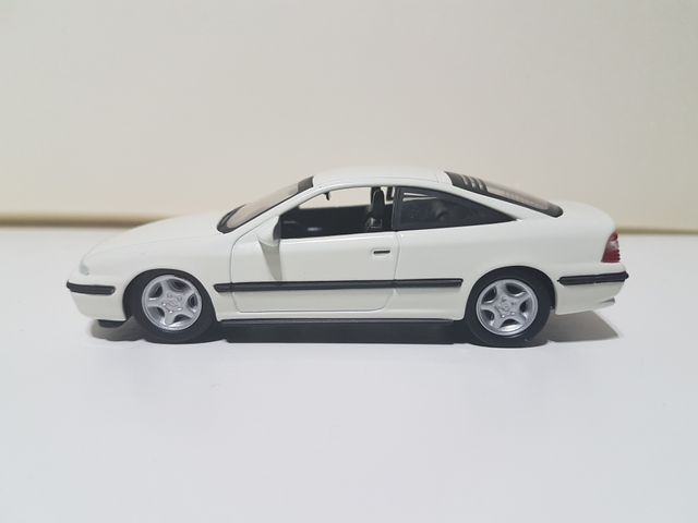 Opel Calibra 1:43