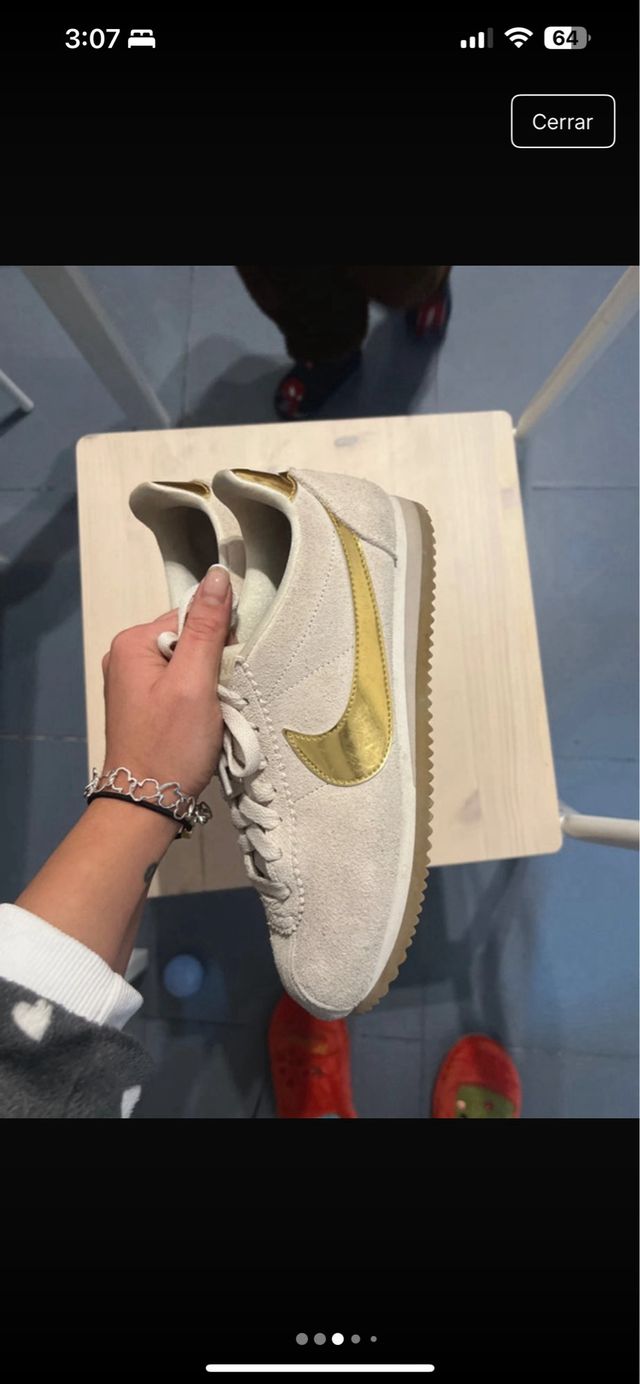Nike Cortez Beige y Dorado Mujer