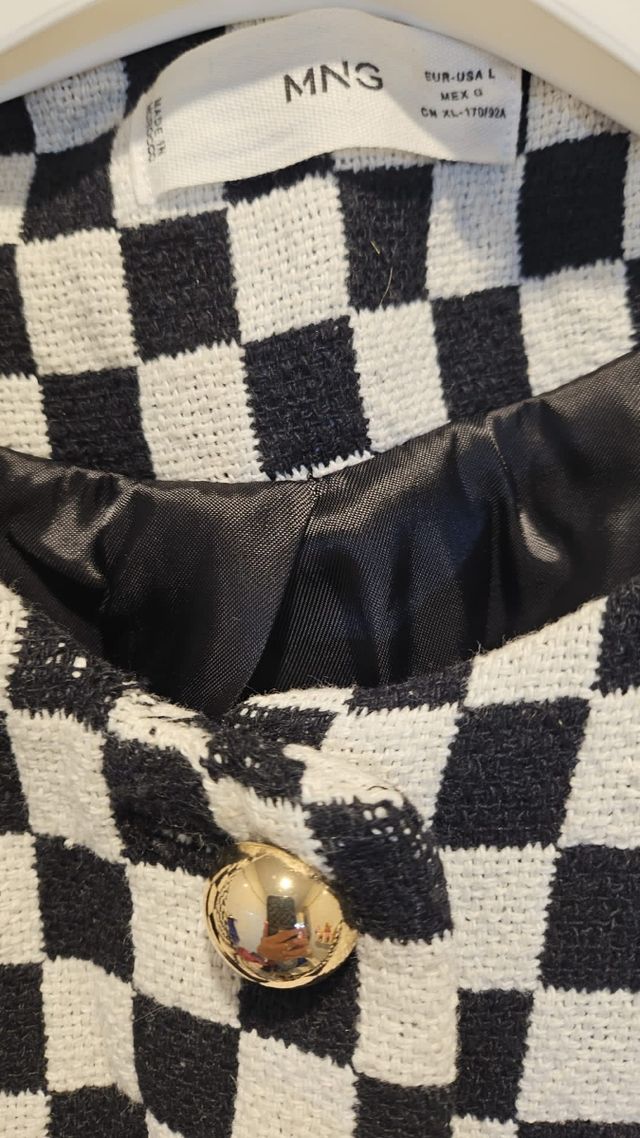 81- Chaqueta Mango L  - cuadros blancos y negros