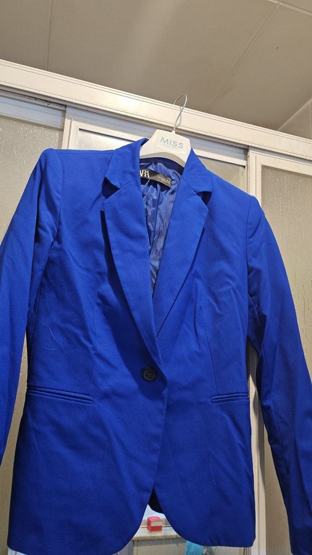 82- Americana T40 - ZARA azul electrico