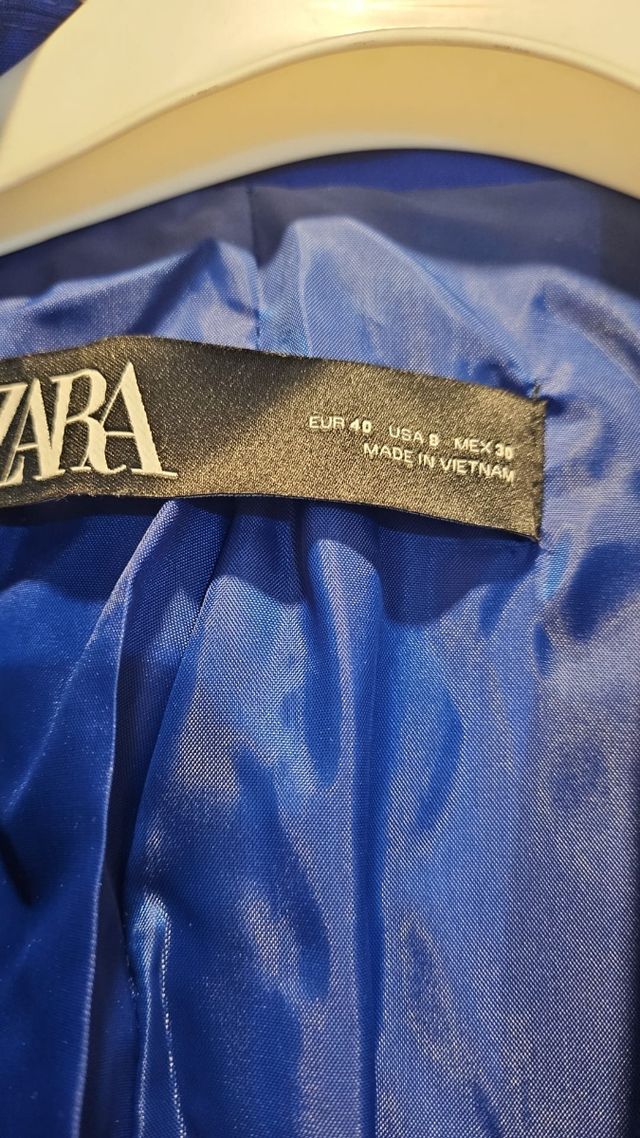 82- Americana T40 - ZARA azul electrico