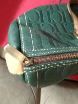 Bolso Carolina Herrera modelo Andy 10 Verde oscuro