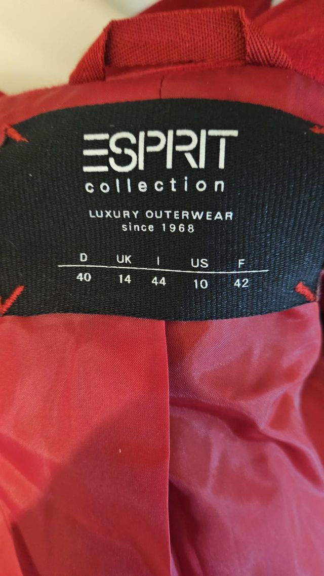 84- Abrigo rojo ESPRIT T42 Lana