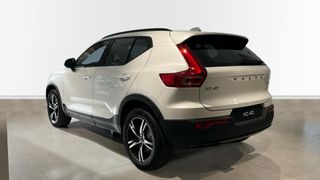 VOLVO XC40 2.0 B3 MHEV PLUS DARK DCT 163 5P