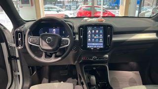 VOLVO XC40 2.0 B3 MHEV PLUS DARK DCT 163 5P