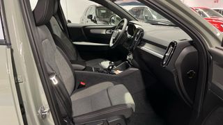 VOLVO XC40 2.0 B3 CORE AUTO 163 5P