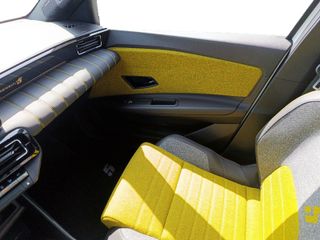 RENAULT R5 RENAULT 5 ICONIC CINQ 110 KW (150 CV) AUTONOMIA CONFORT